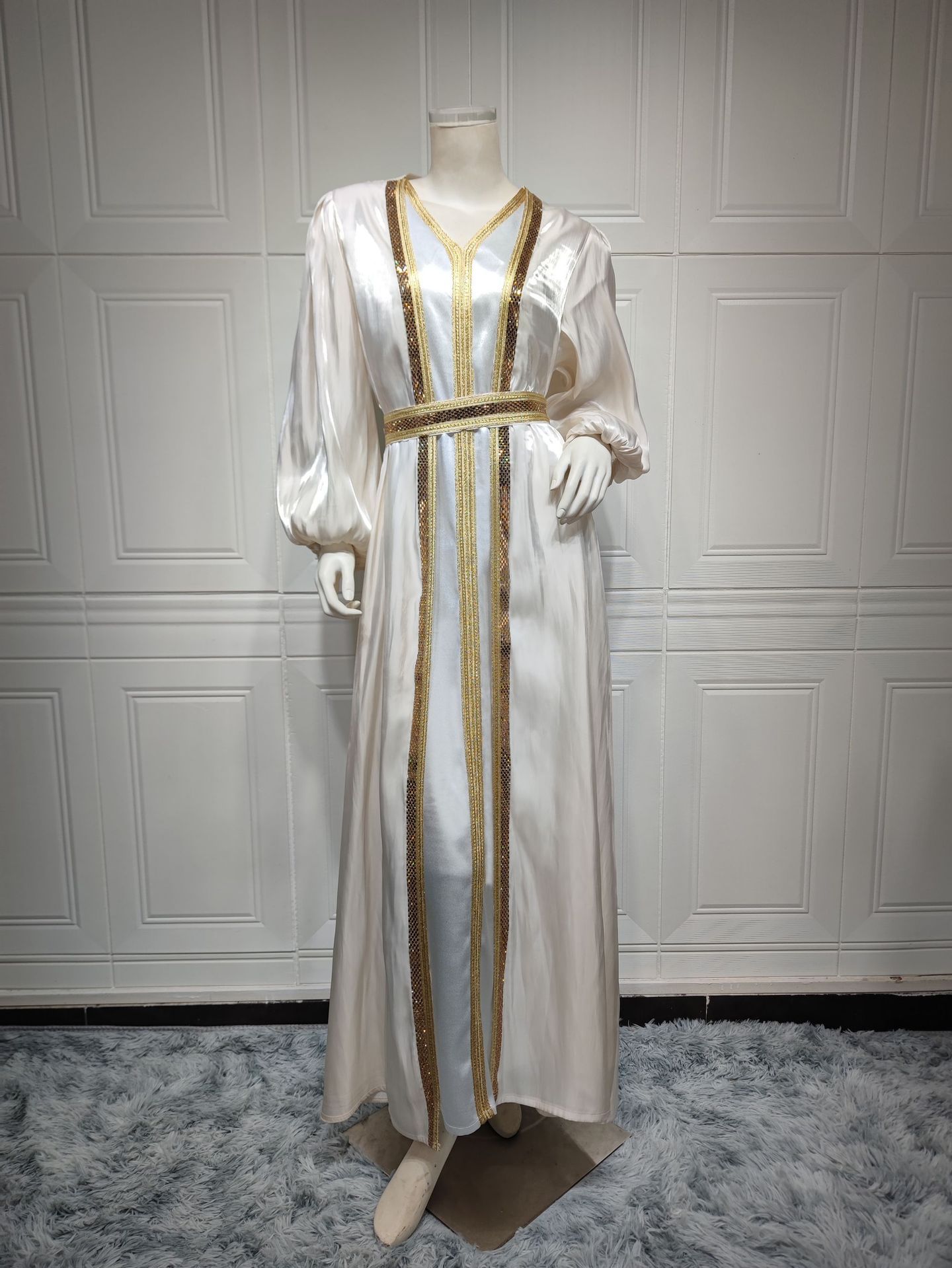 Robe Orientale Élégante – Style Chic & Raffiné