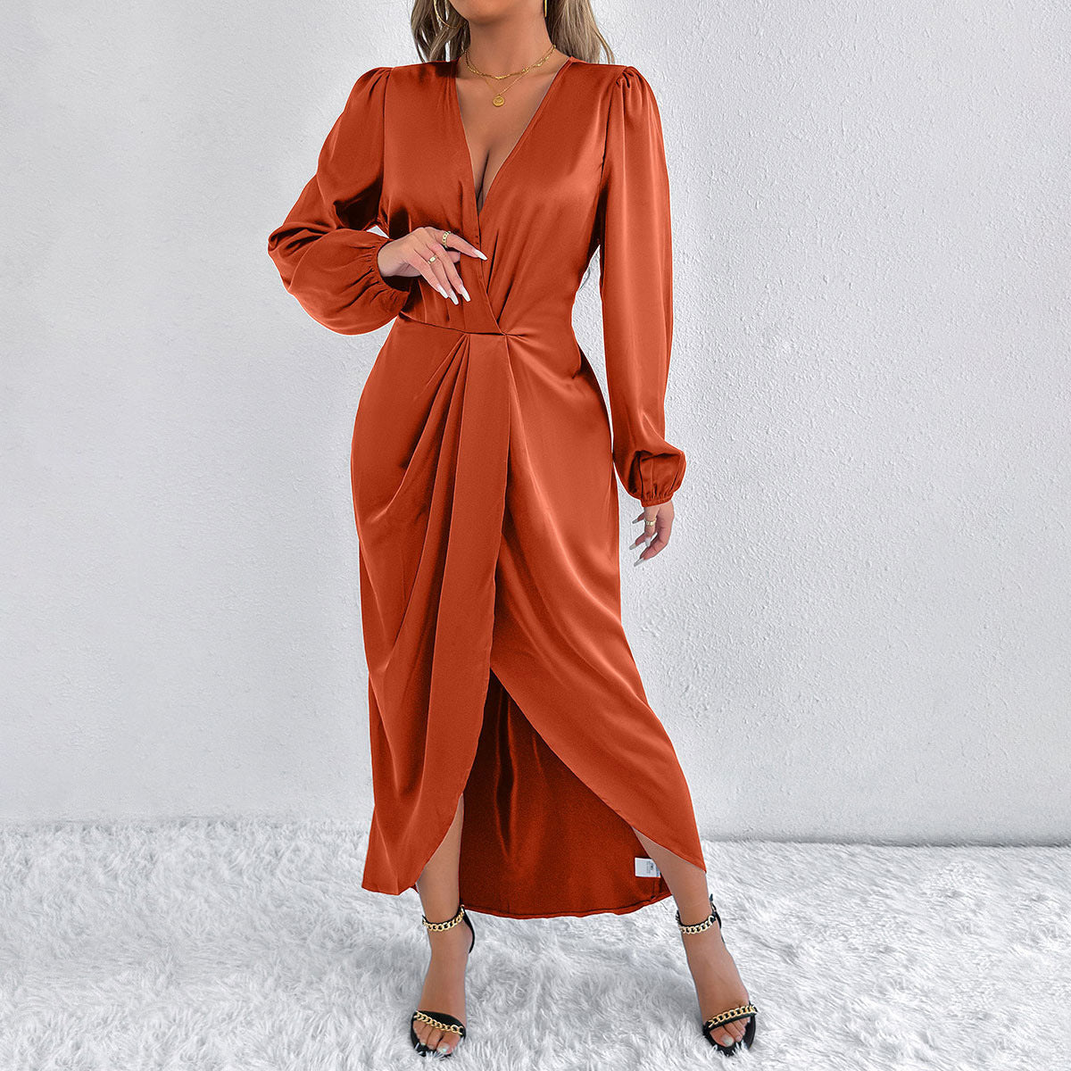 Robe Drapée Élégance Satinée – Rose Fuchsia