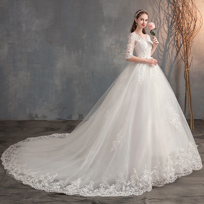 Robe de Mariée Princesse avec Traîne – Élégance et Raffinement ✨