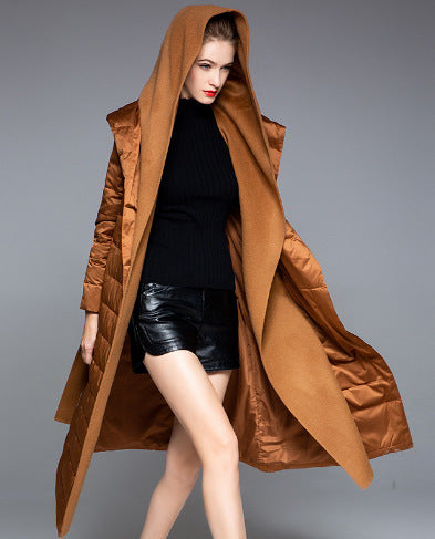 Manteau Long d’Hiver avec Capuche – Élégance et Chaleur
