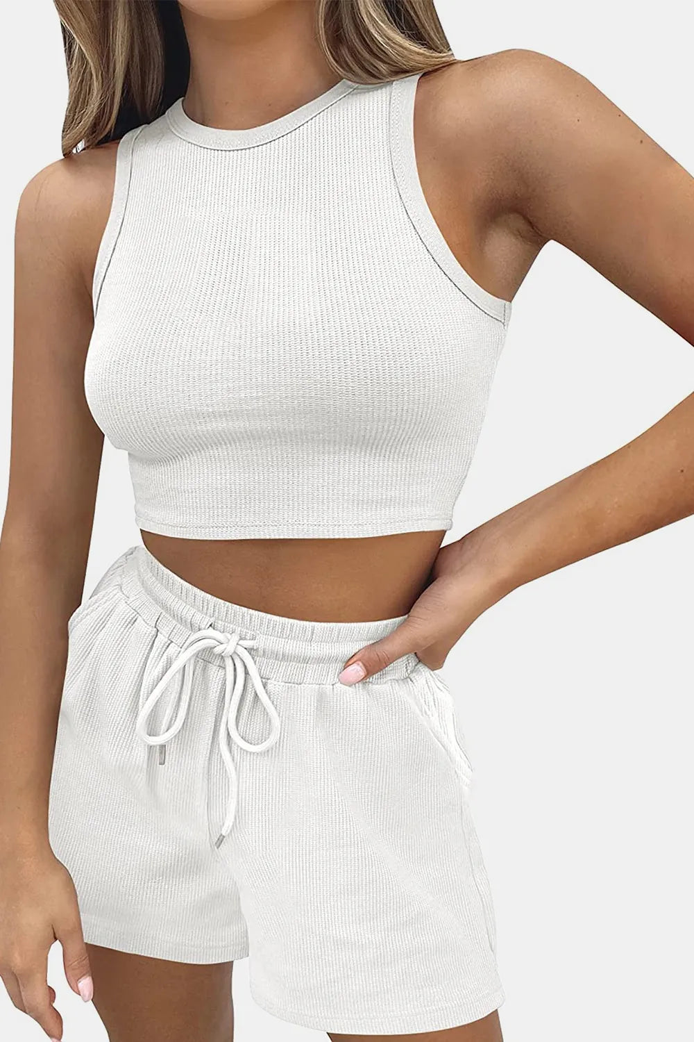 Ensemble 2 pièces côtelé vert – Crop top sport & short taille haute confort