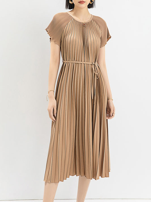 Robe plissée “Camel Élégance” – Style chic & fluide