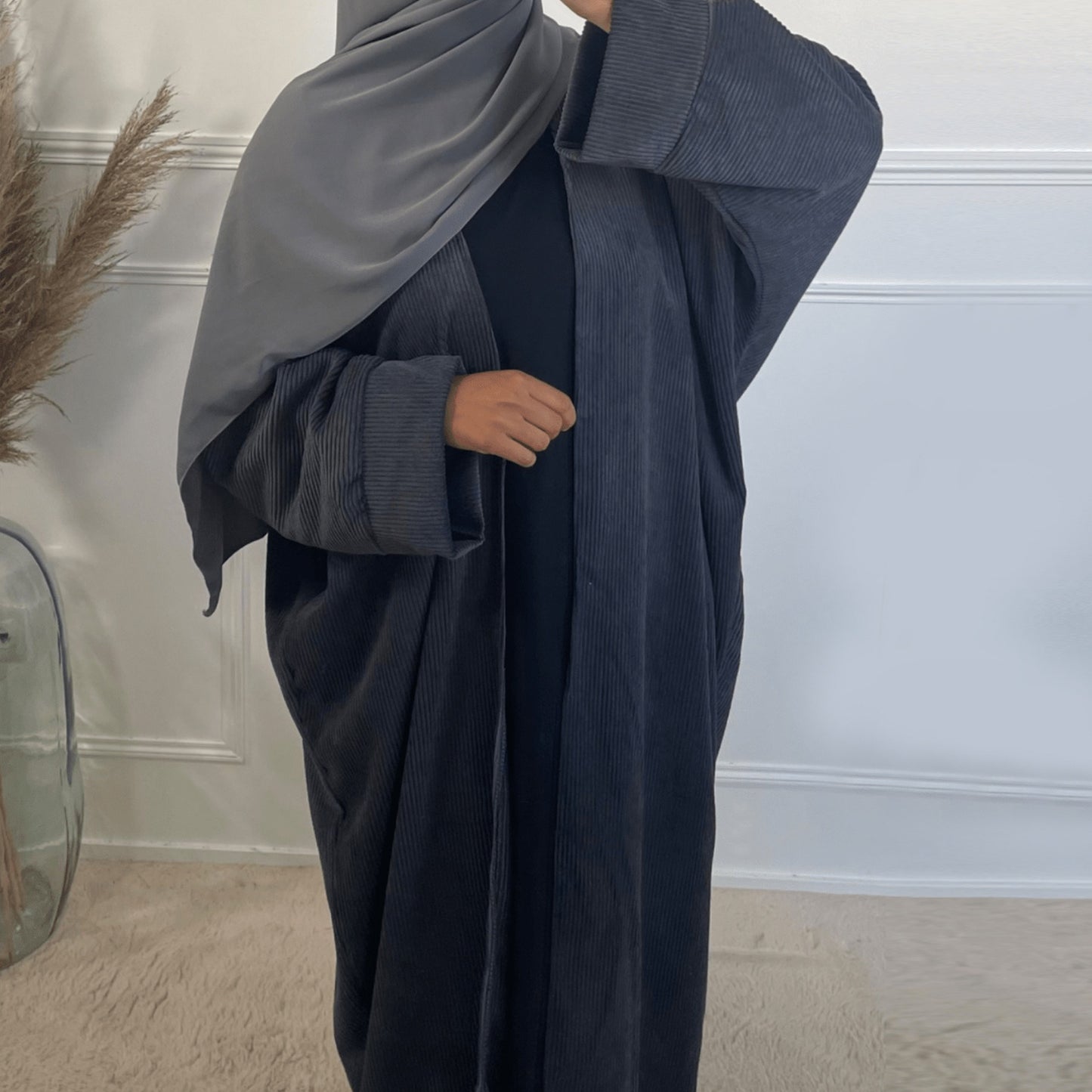 Manteau "Velours Élégance" – Coupe Longue, Tissu Côtelé Luxe