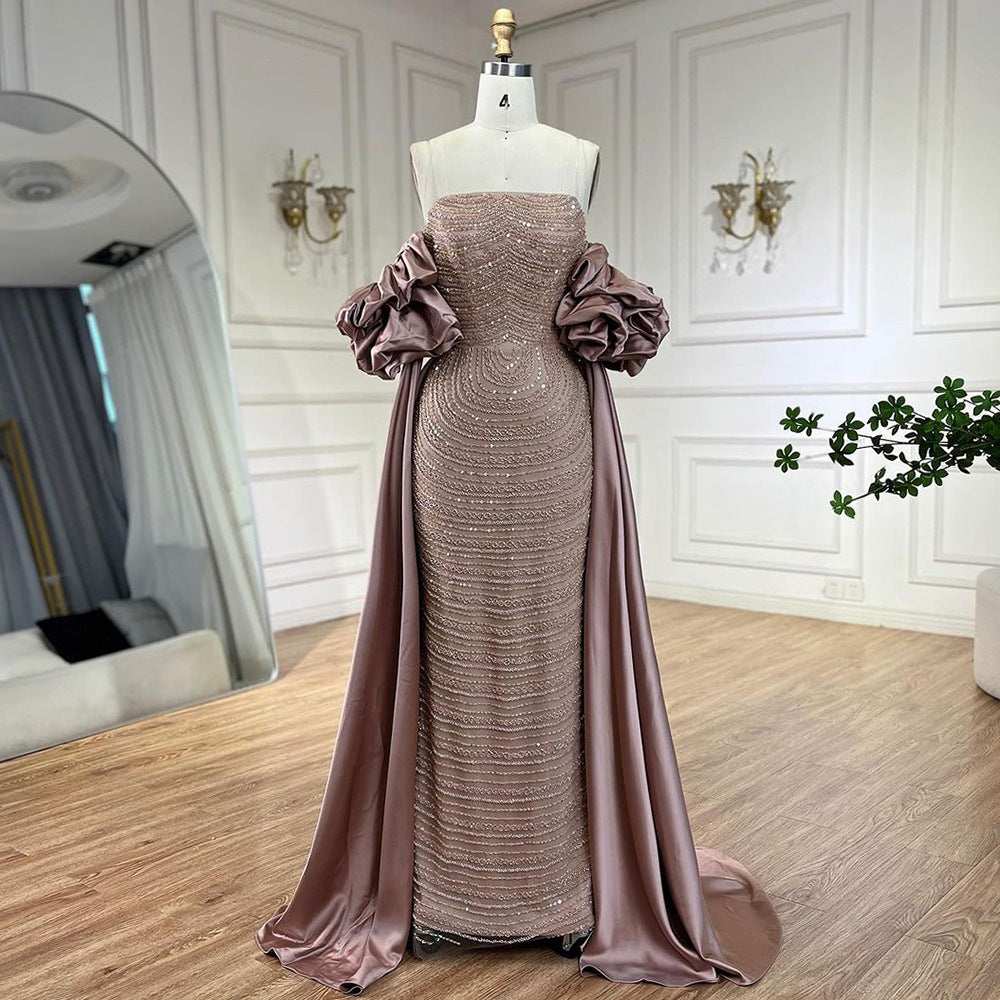 Robe Haute Couture Élégante – Éclat et Raffinement