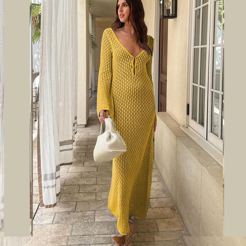 Robe Longue en Crochet – Élégance Naturelle versatile beach cover up, elegant and sophisticated beach sun protection suit