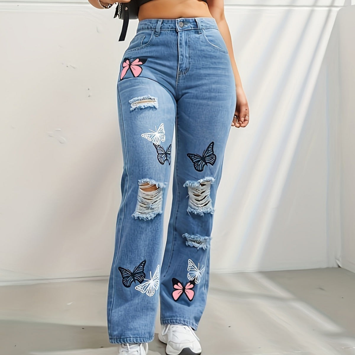 Jean Femme Droit Taille Haute – Motif Papillons & Effet Déchiré