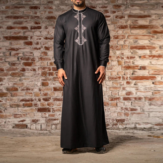 Robe Traditionnelle Noire pour Homme – Élégance et Raffinement  Muslim