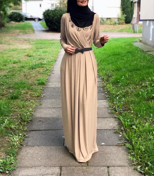Robe Longue Unie Élégante – Modest Fashion & Chic