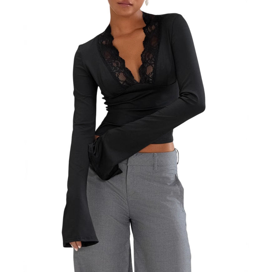 Top Dentelle Élégance – Décolleté V Chic & Manches Trompette