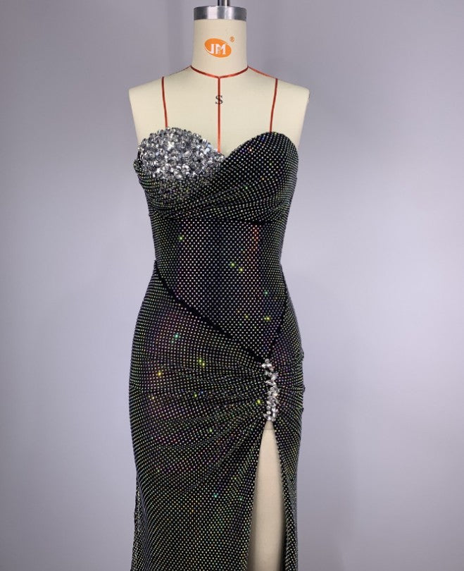 Robe Tube de Soirée Scintillante – Élégance et Glamour Haut de Gamme