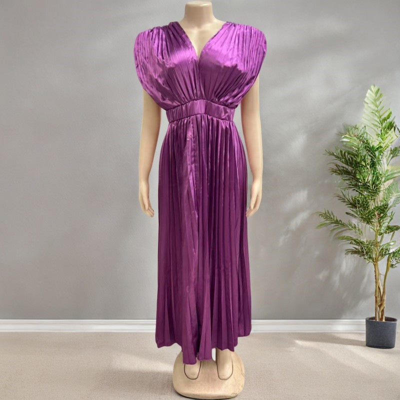 Robe Satinée Femme Évasée Plissée – Col V Profond Élégant – Robe Chic de Soirée