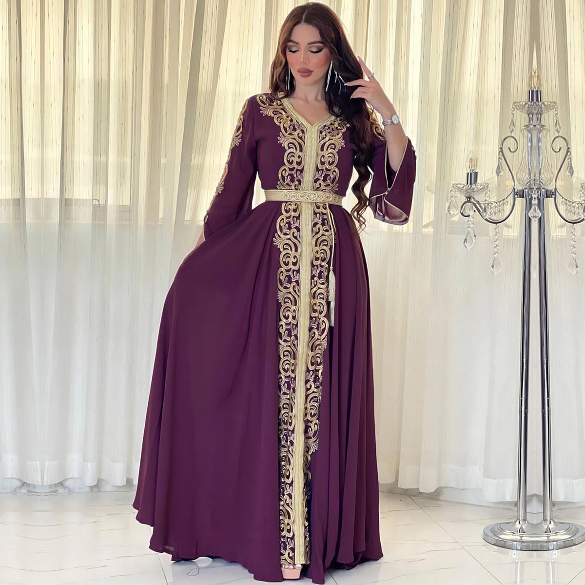 Robe Longue Élégante en Satin avec Ceinture