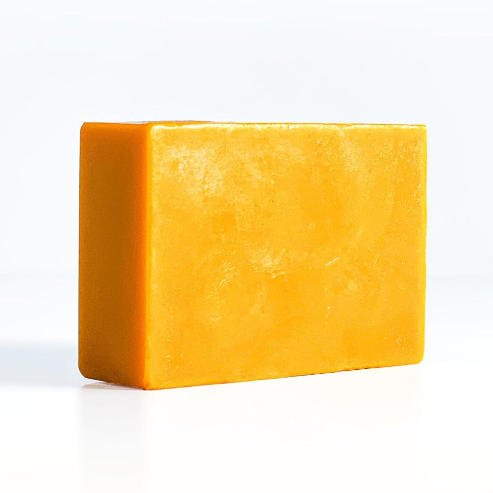 Savon Éclaircissant Curcuma & Acide Kojique – Peau Lumineuse & Unie