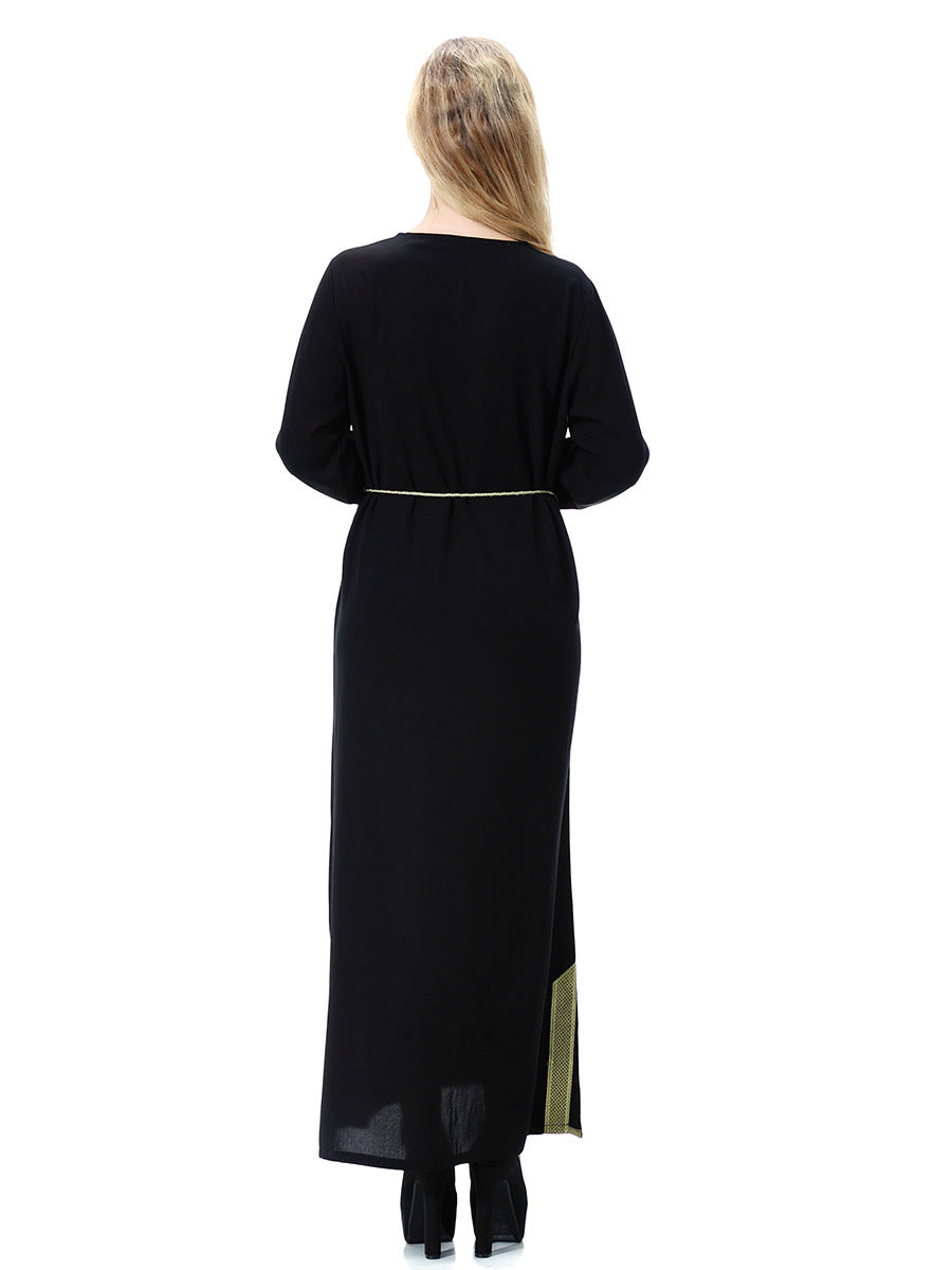 Robe Élégante à Manches Longues – Détails Dorés et Raffinés