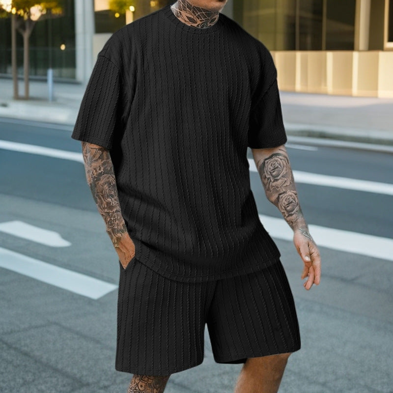 Ensemble Homme Décontracté Été - T-shirt Col Rond & Short Motif Rayé | Look Sport & Tendance 2025