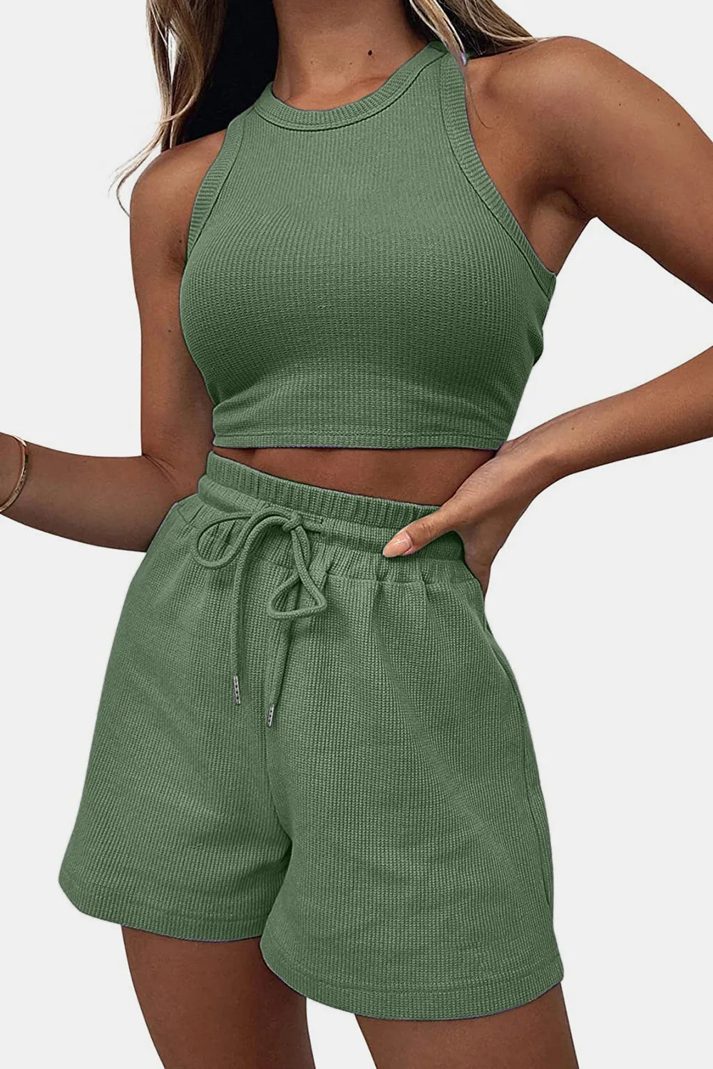 Ensemble 2 pièces côtelé vert – Crop top sport & short taille haute confort