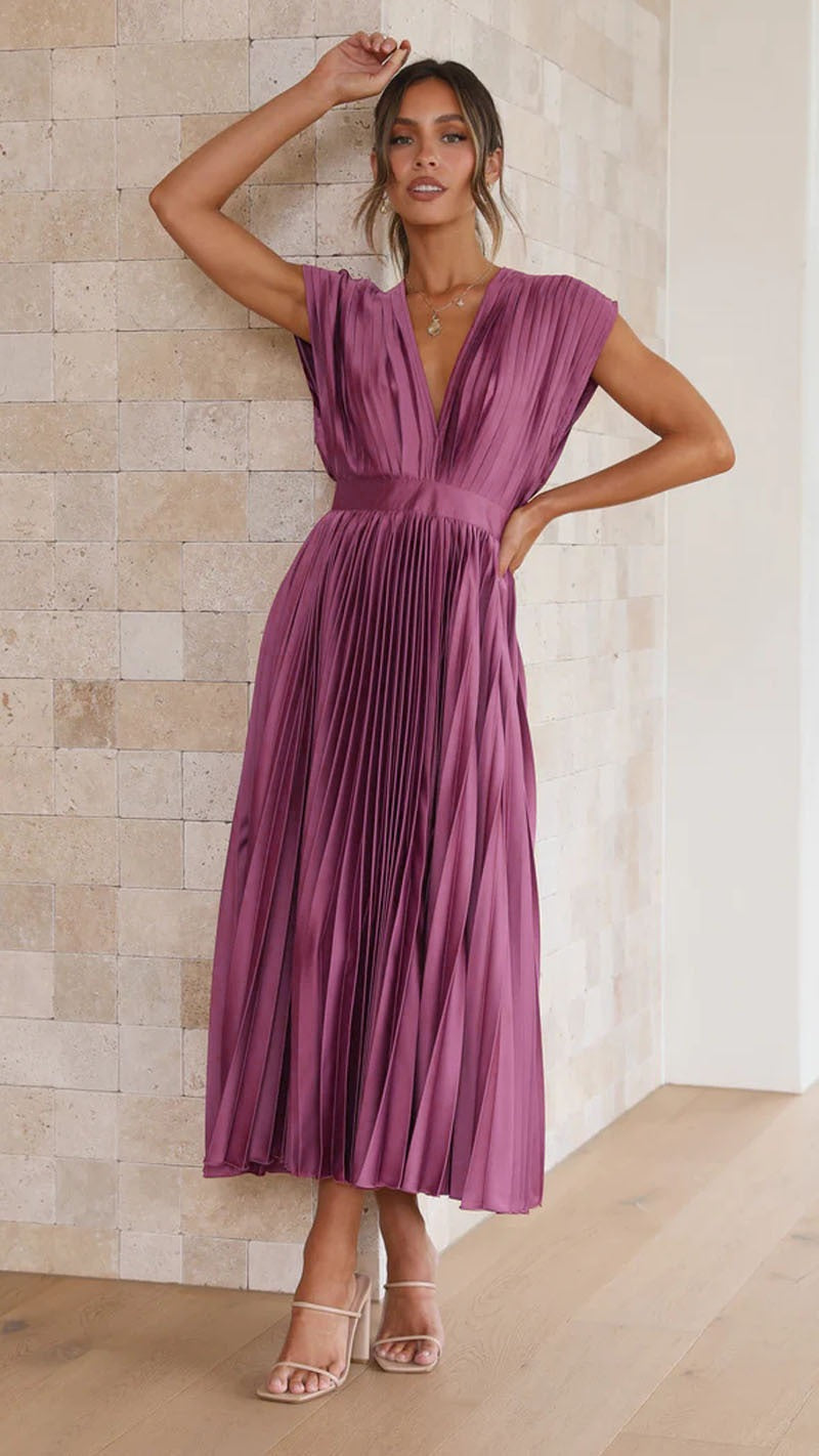 Robe Plissée Élégante avec Décolleté en V – Parfaite pour les Occasions Spéciales
