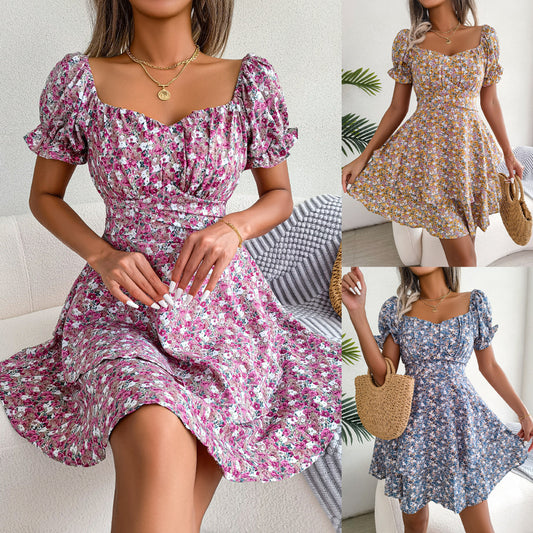 Robe Courte Fleurie – Élégance & Confort pour l’Été