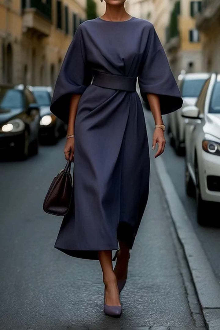 Robe Midi Élégante à Manches Chauve-Souris – Style Chic Urbain