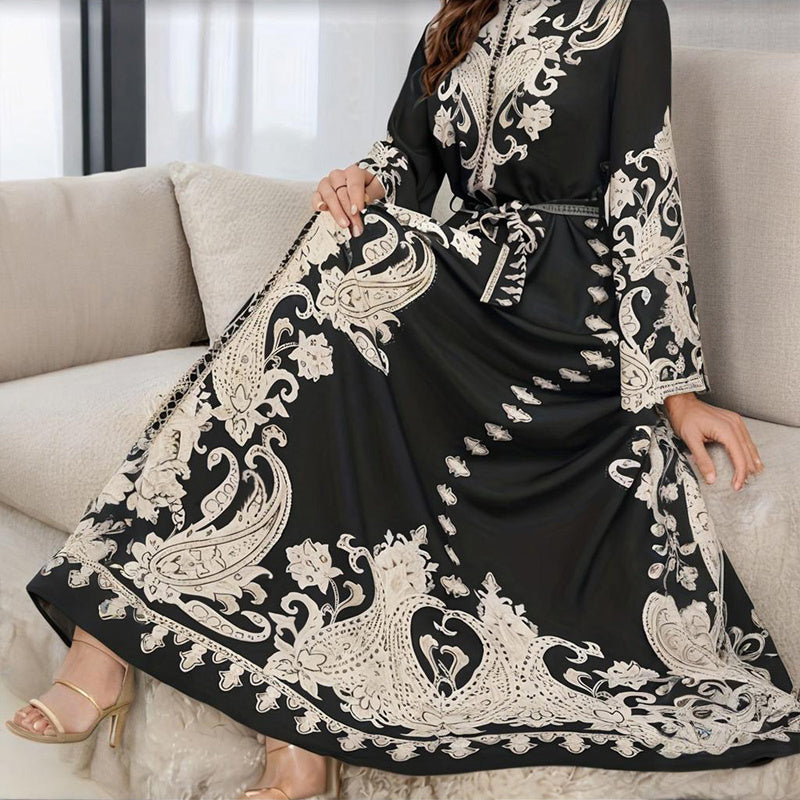 Robe Caftan Chic à Broderies Orientales - Écru & Marron