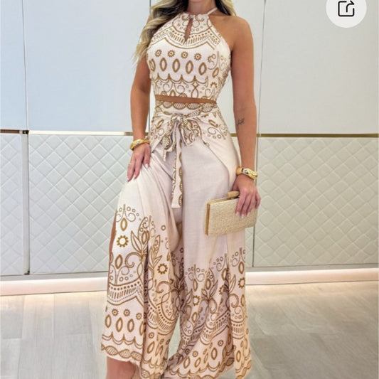Robe longue bohème chic à motifs ethniques – Dos nu & ceinture élégante