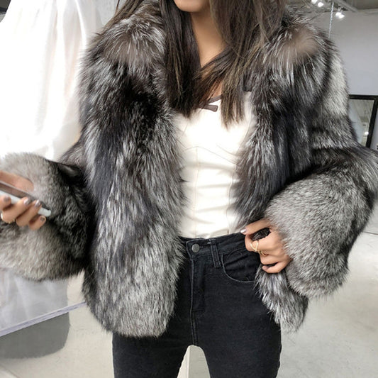 Veste Courte en Fausse Fourrure Luxe – Gris Argenté