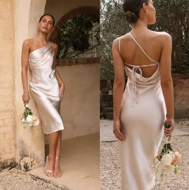 Robe Satin Élégance – Couleur Champagne Douce & Brillante