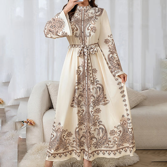 Robe Caftan Chic à Broderies Orientales - Écru & Marron