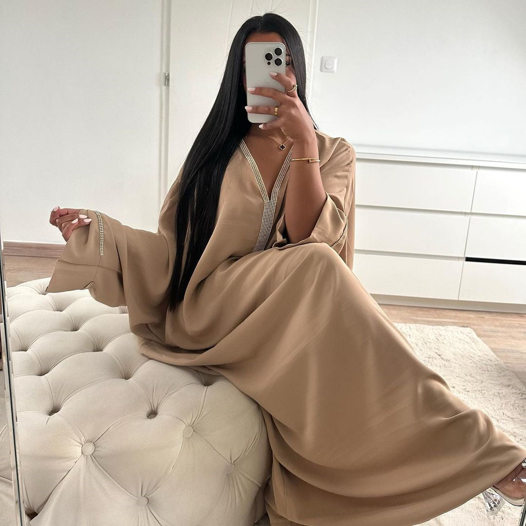 Robe Caftan Chic – Élégance et Raffinement