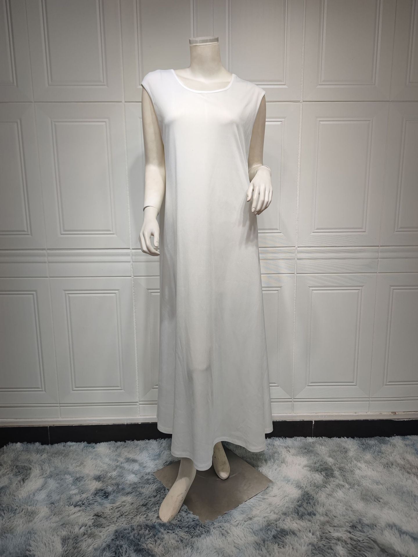 ABAYA CLASSIQUE ÉLÉGANTE – 5 COULEURS DISPONIBLES