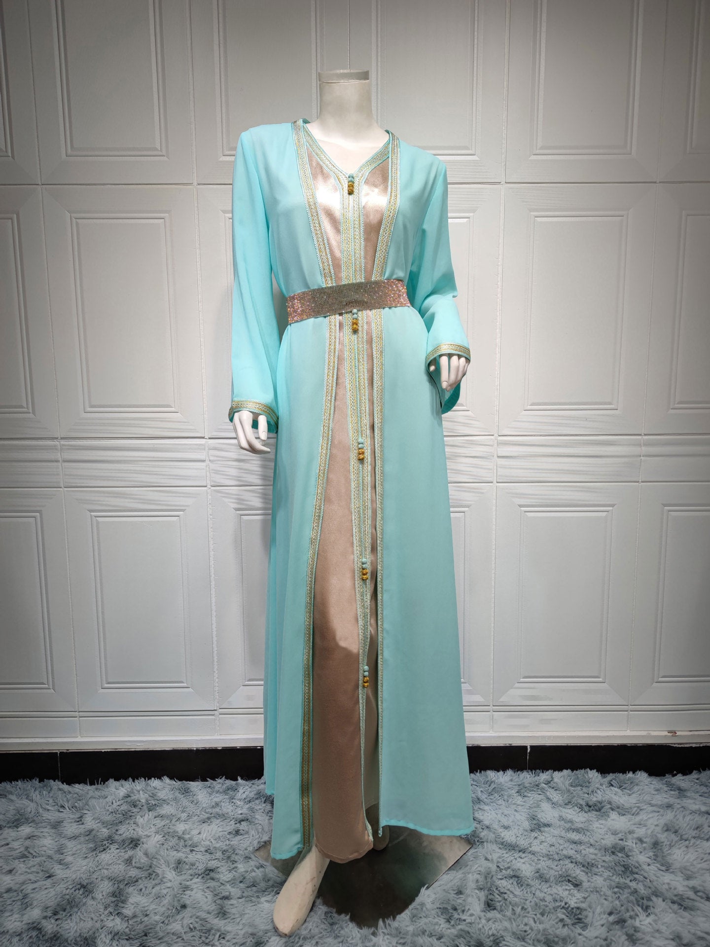 Robe Orientale Élégante – Style Chic & Raffiné
