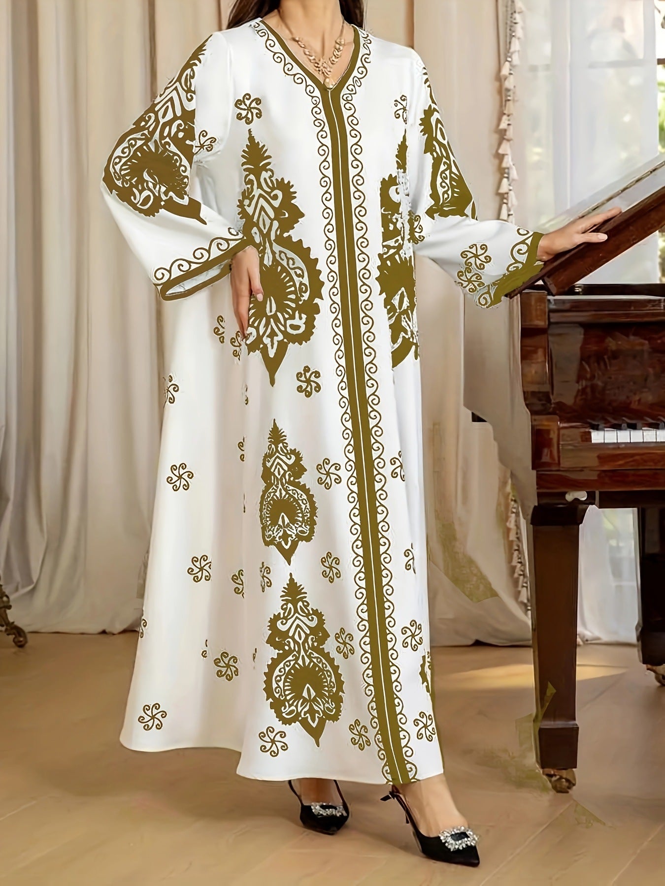 Robe Longue Brodée Orientale – Style Dubaï/Turquie – Élégance Traditionnelle et Moderne pour Occasions