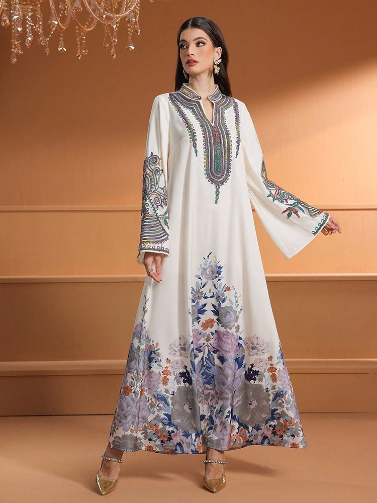 Robe Élégante Dubai – Applique Florale & Style Chic