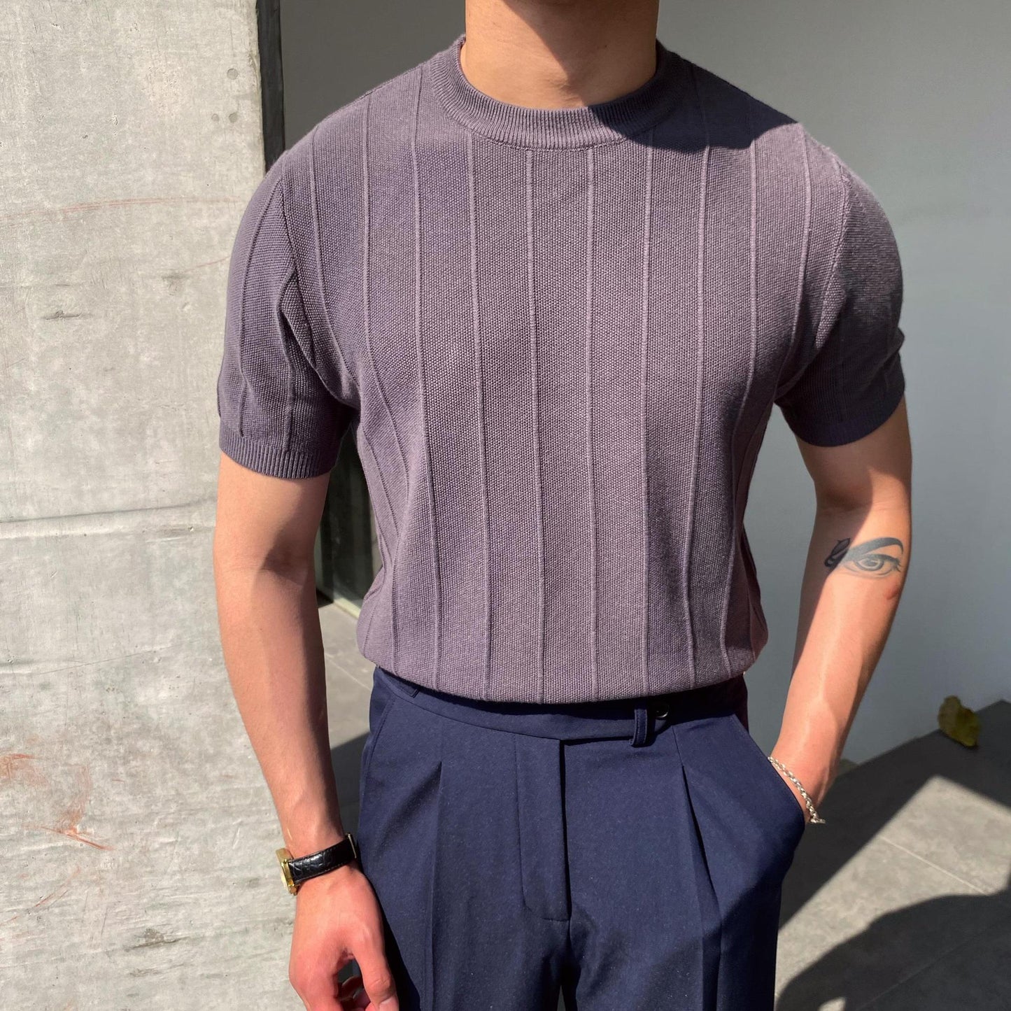 T-shirt Homme Chic à Rayures – Style & Conf