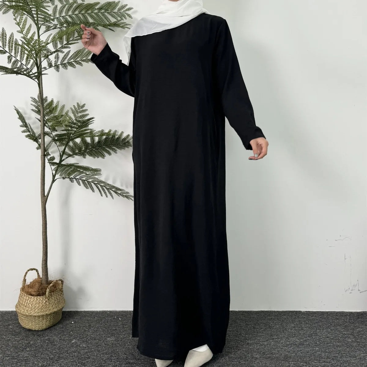 Abaya Kaki Élégance – Style Poudré, Attitude Assurée